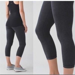 Lululemon charcoal grey cropped cotton leggings